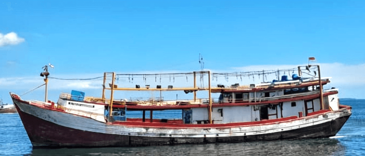 Loading fresh catch
